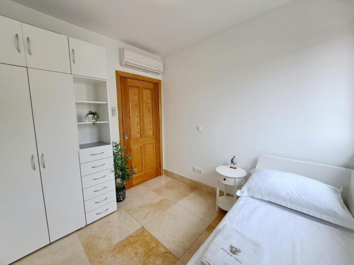 Apartment Carica 斯拉汀 外观 照片