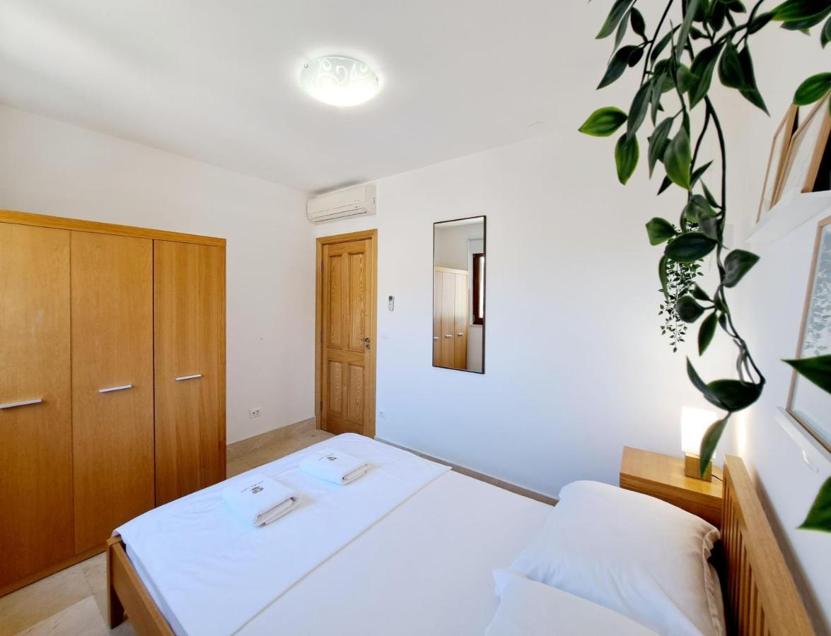 Apartment Carica 斯拉汀 外观 照片