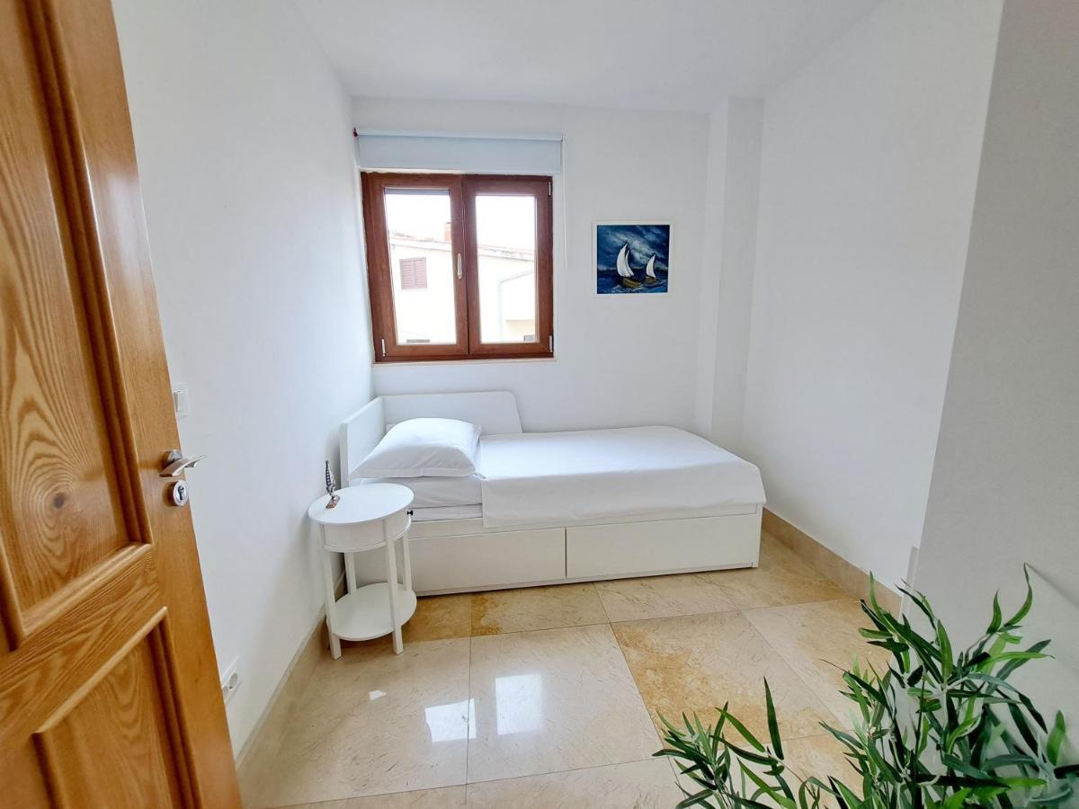 Apartment Carica 斯拉汀 外观 照片
